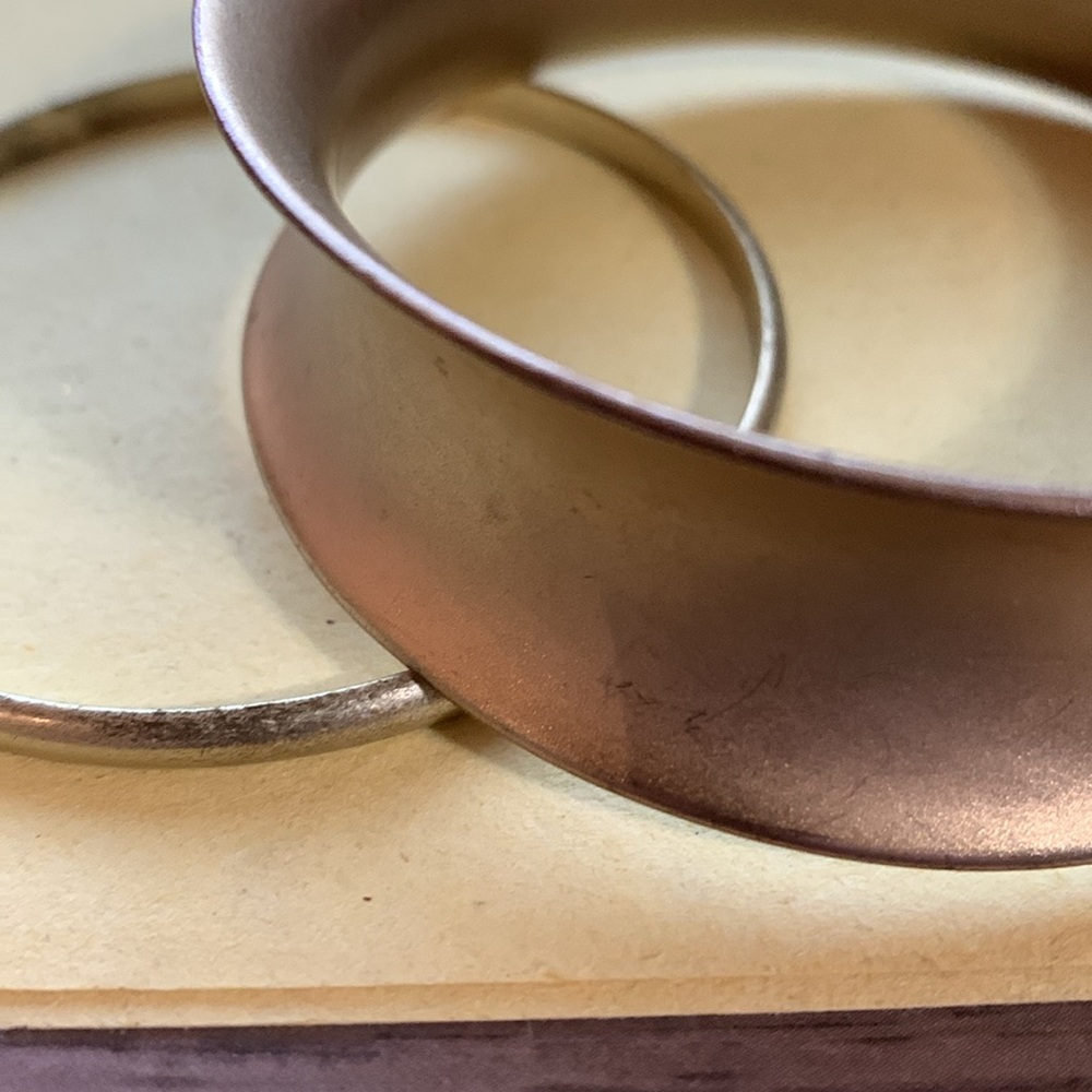 Two bracelets - Picture 4 of 6